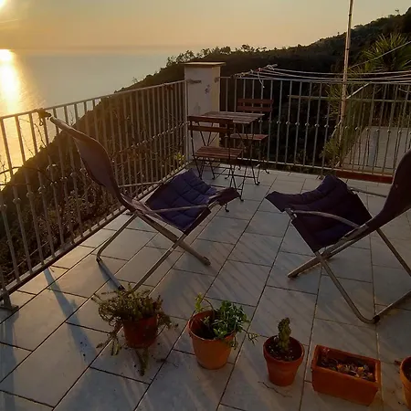 Holiday home La Luna In Pesci Biassa